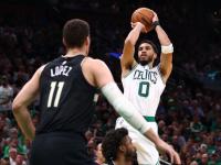 开云体育平台APP-雄鹿轻取福建队，塔图姆点燃赛场的简单介绍