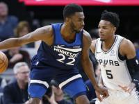 开云体育平台APP-老鹰负马刺，唐斯独揽三双数据