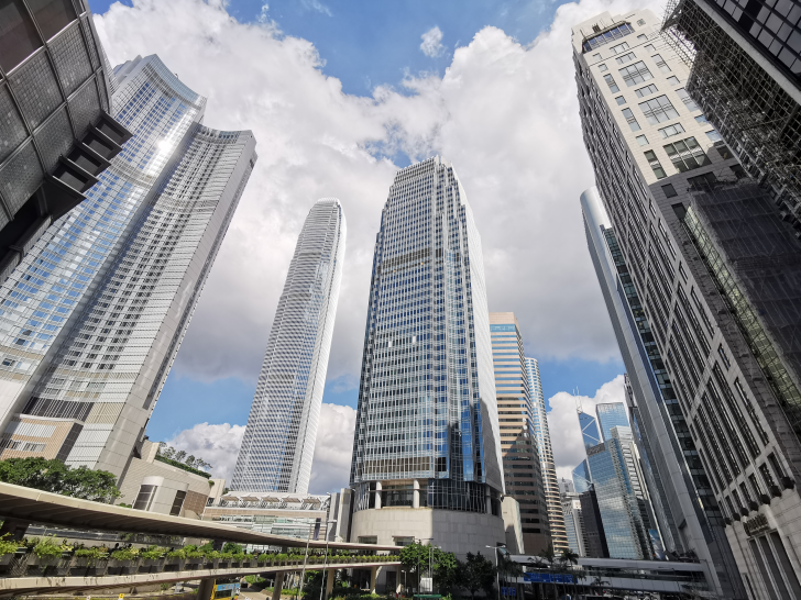 贝尔格莱德猛砍四球，领先纽卡斯尔