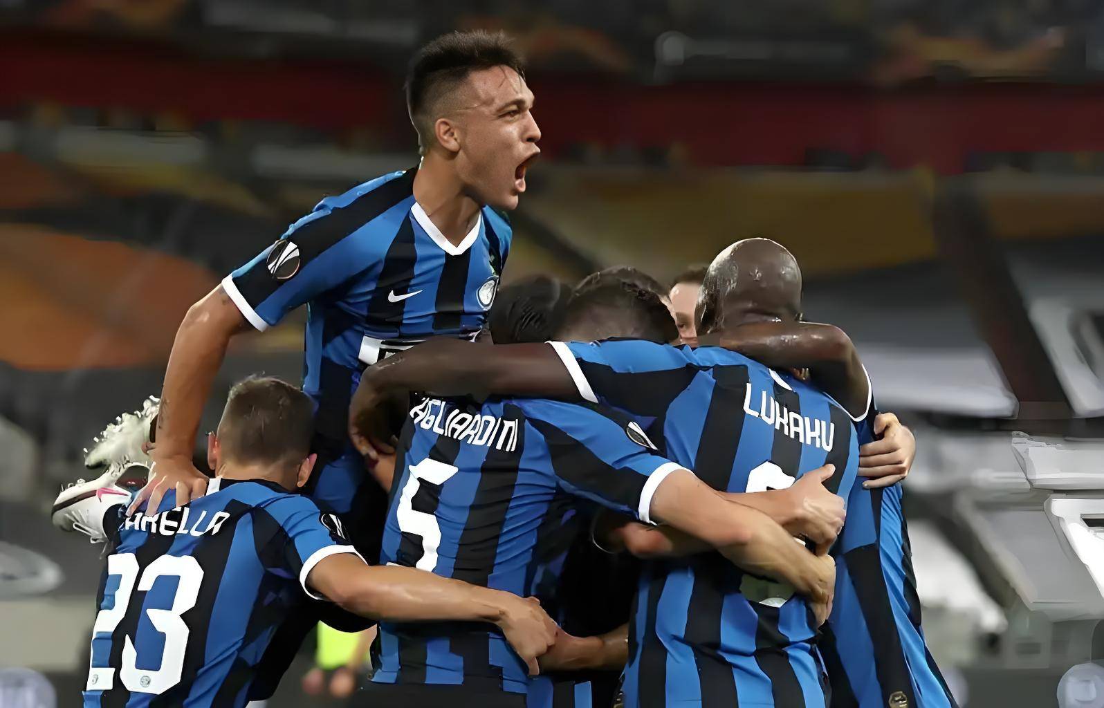 关于乌迪内斯队员集体续约，球队士气高涨的信息