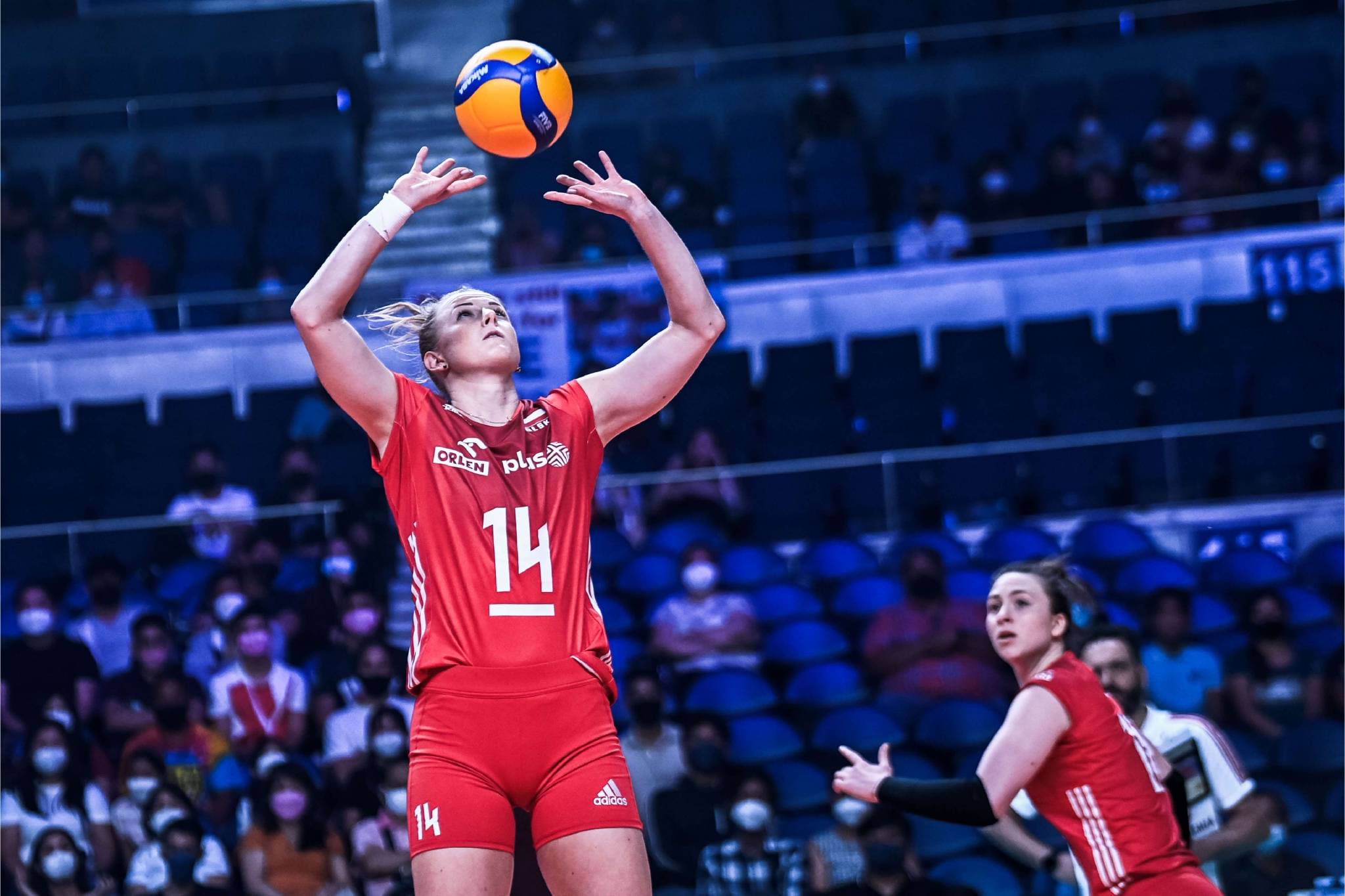 波兰豪取五连胜，锁定八强名额的简单介绍