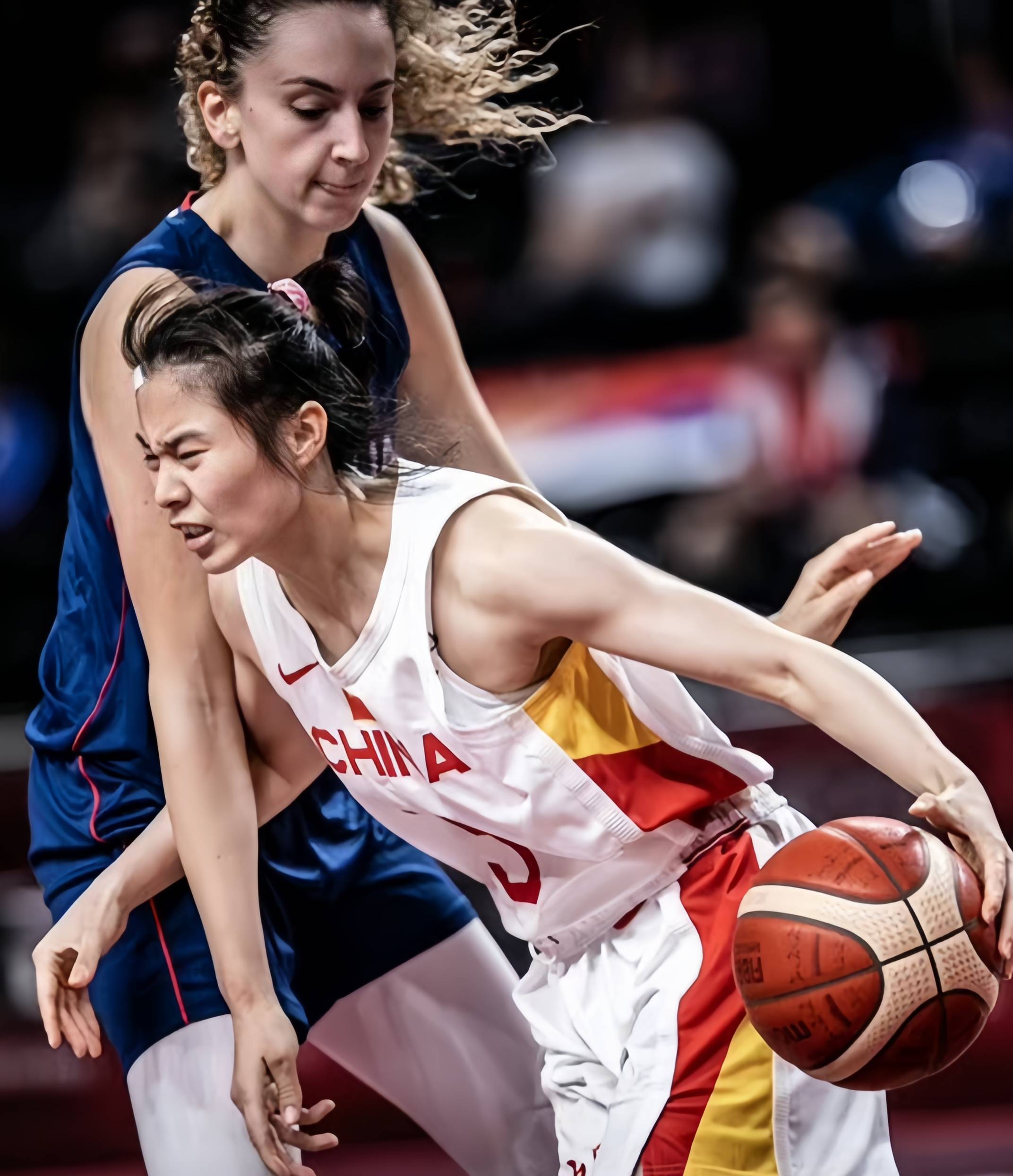 包含奥运女篮成绩斐然，向金牌冲刺的词条