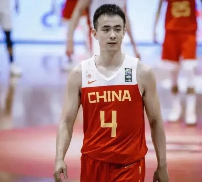 安徽男篮发挥稳健，争取冲击前列