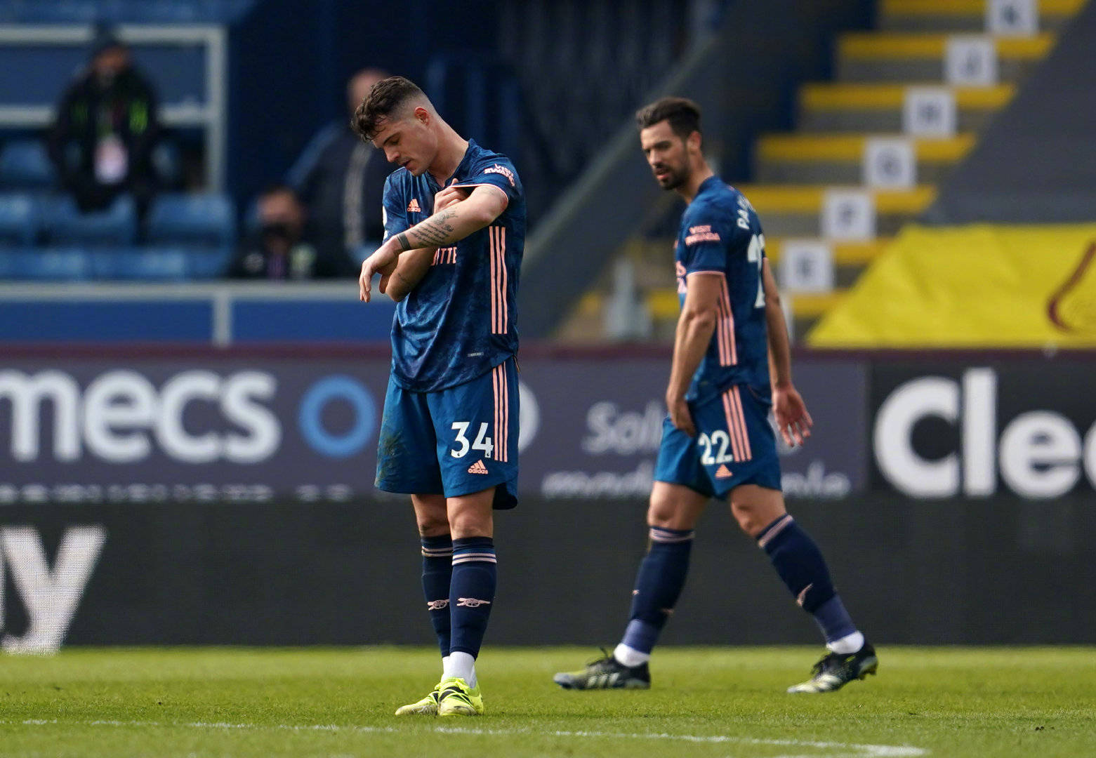 包含法兰克福战胜劲旅，继续冲击欧战名额的词条