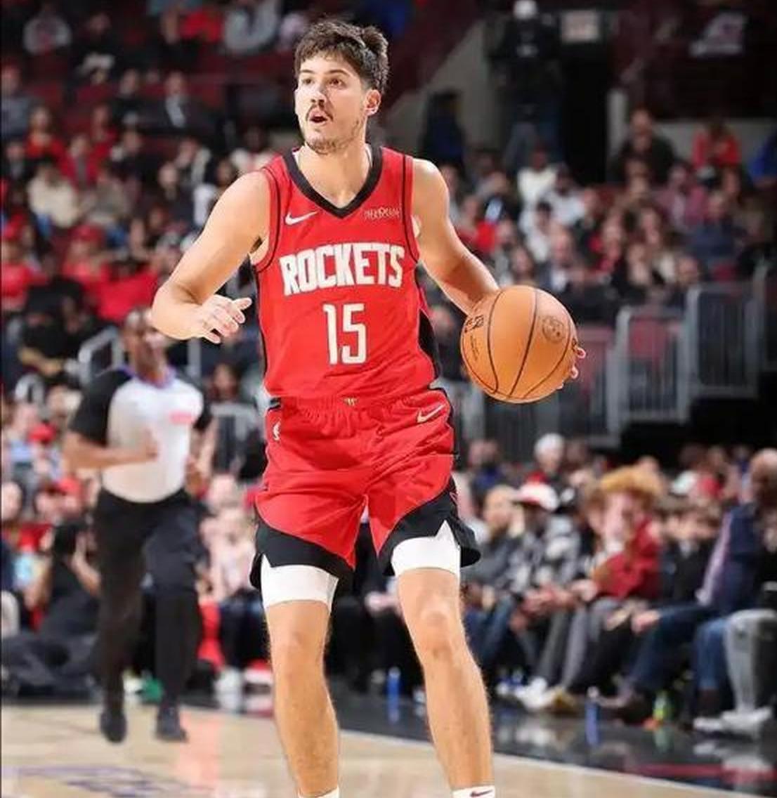 火箭主场不敌尼克斯，遭遇两连败