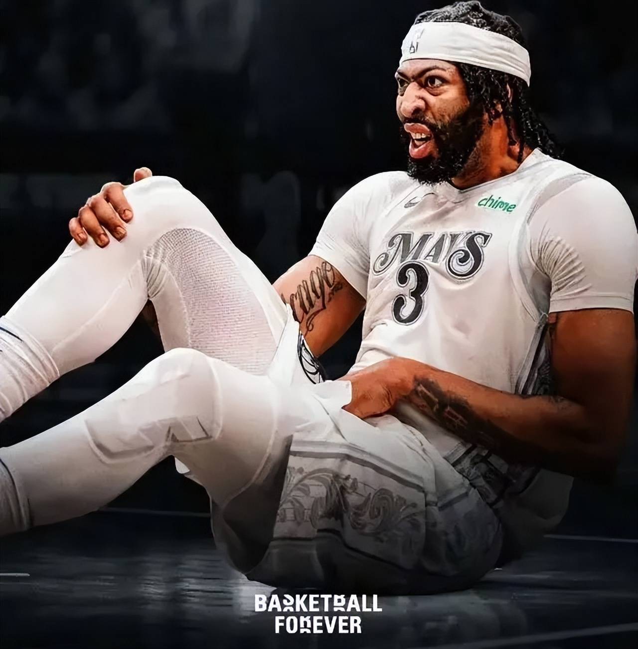 湖人主场大胜独行侠,浓眉28分8篮板 湖人主场大胜独行侠,浓眉28分8篮板