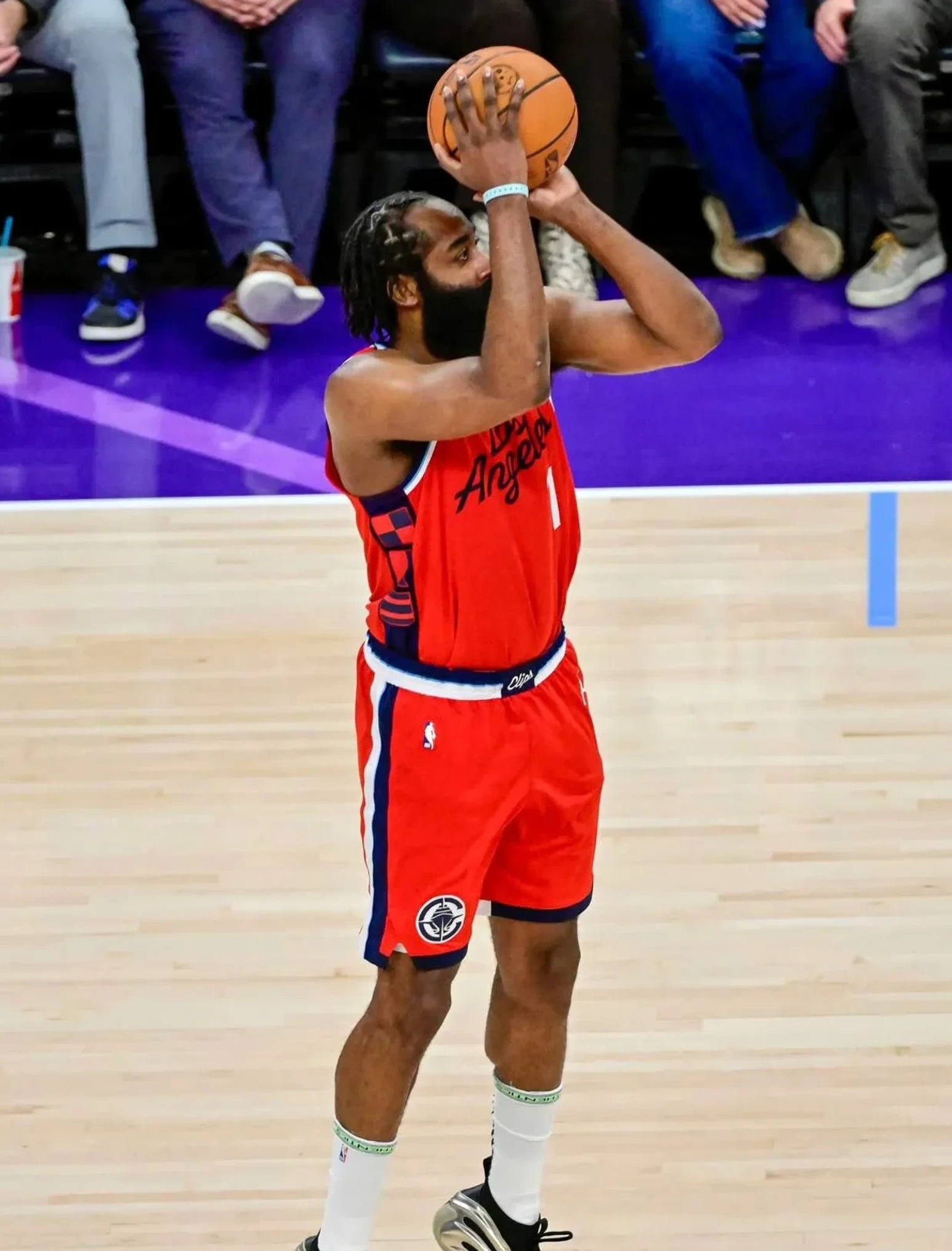 快船逆转击败雷霆，乔治关键时刻砍下3分