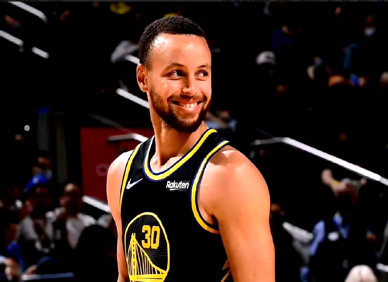 勇士再胜湖人重返榜首