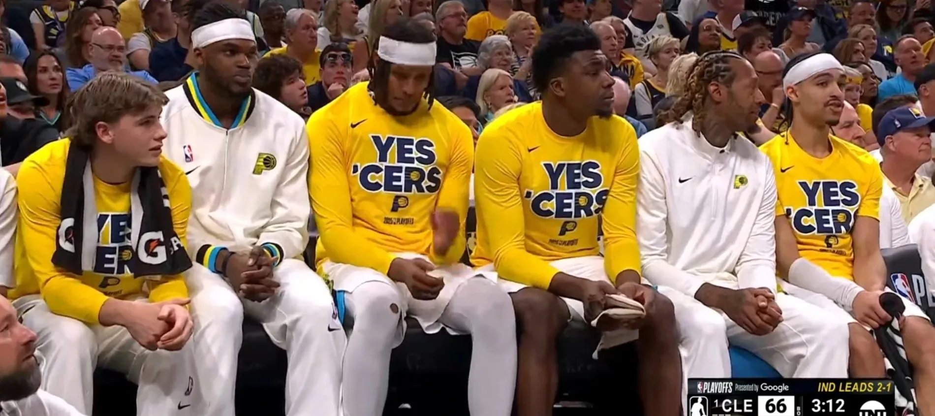 步行者主场不敌小牛遭遇两连败 步行者主场不敌小牛遭遇两连败