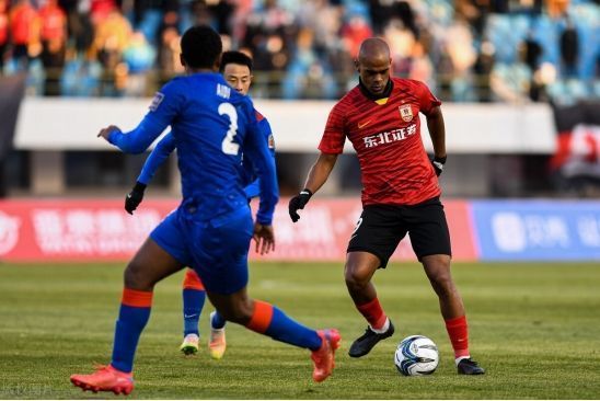 包含冲击豪门，新生力量崛起，引发球迷热议的词条